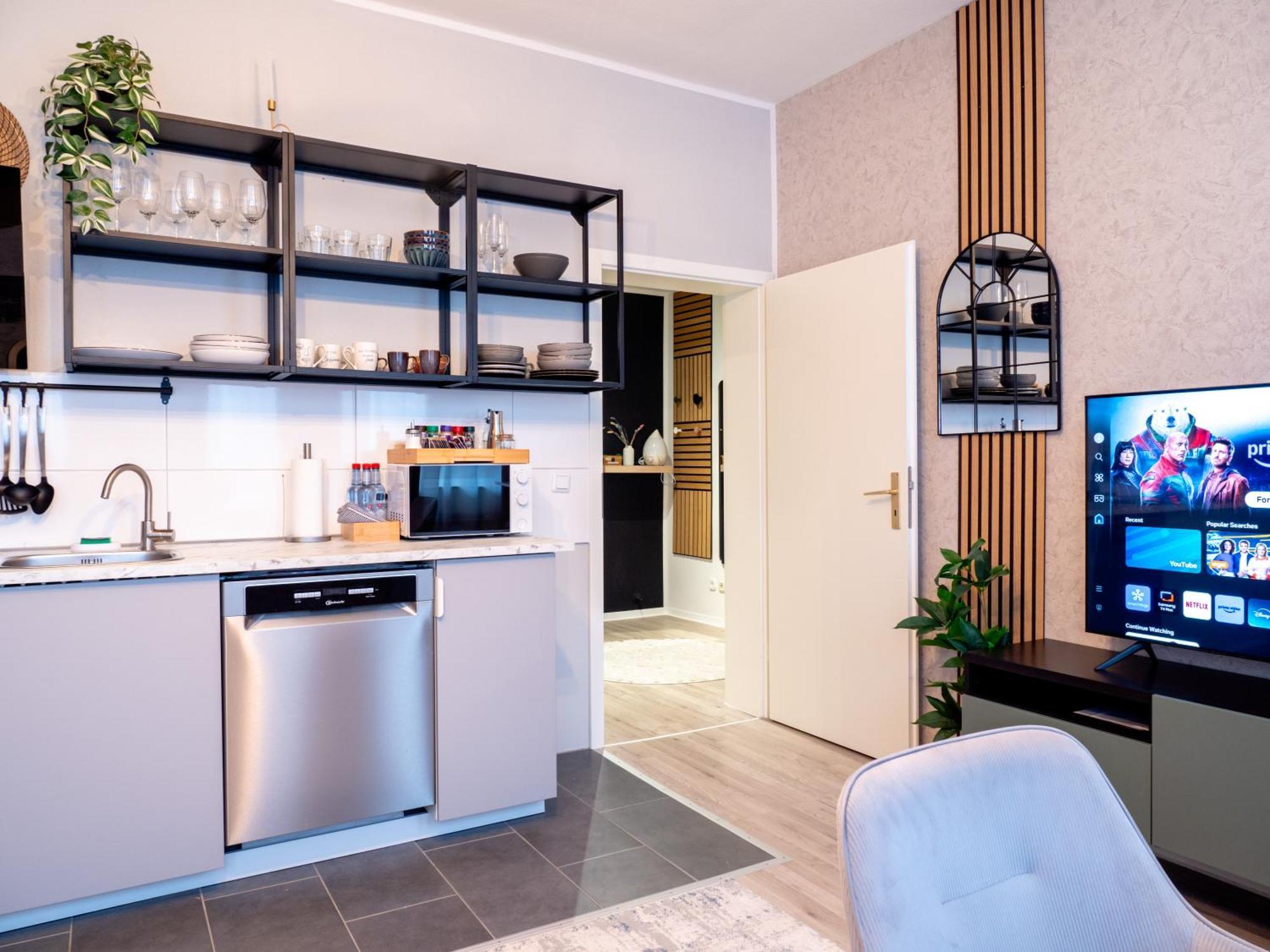 Queens Peak Apartments โคโลญ ภายนอก รูปภาพ